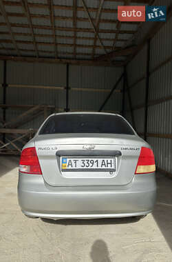 Седан Chevrolet Aveo 2004 в  фото 5 Седан Chevrolet Aveo 2004 в