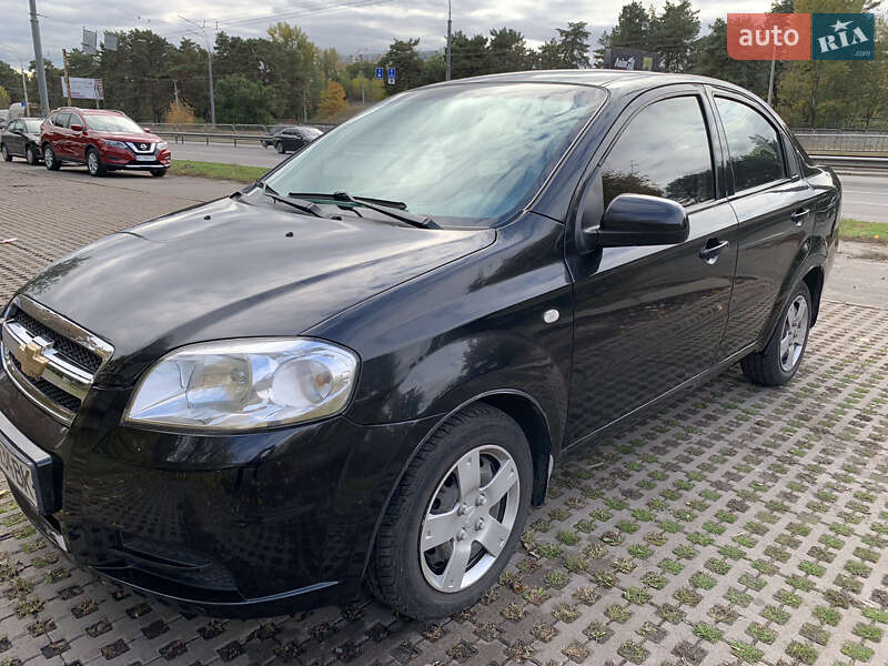 Седан Chevrolet Aveo 2006 в Киеве