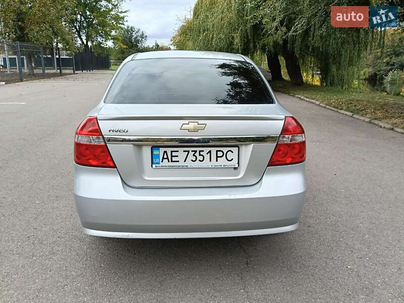 Седан Chevrolet Aveo 2009 в Кривом Роге