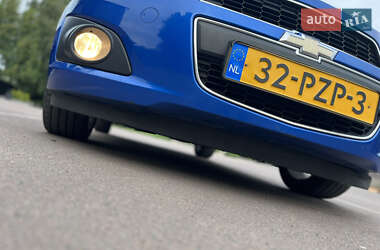 Хетчбек Chevrolet Aveo 2012 в 