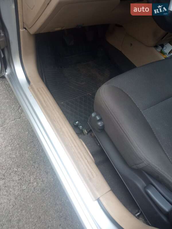 Седан Chevrolet Aveo 2008 в Киеве