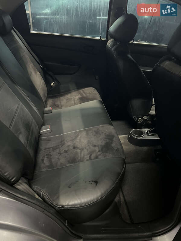 Седан Chevrolet Aveo 2006 в Киеве фото 8 Седан Chevrolet Aveo 2006 в Киеве