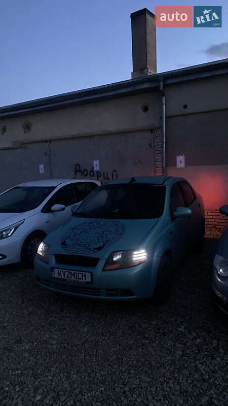 Седан Chevrolet Aveo 2005 в Тернополі