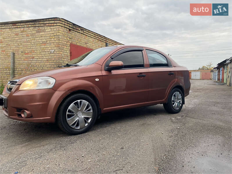 Седан Chevrolet Aveo 2011 в Софіївській Борщагівці