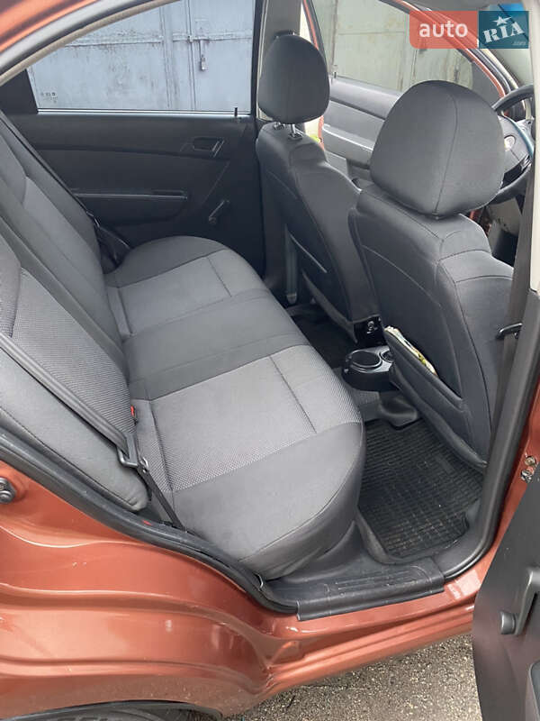 Седан Chevrolet Aveo 2011 в Софіївській Борщагівці