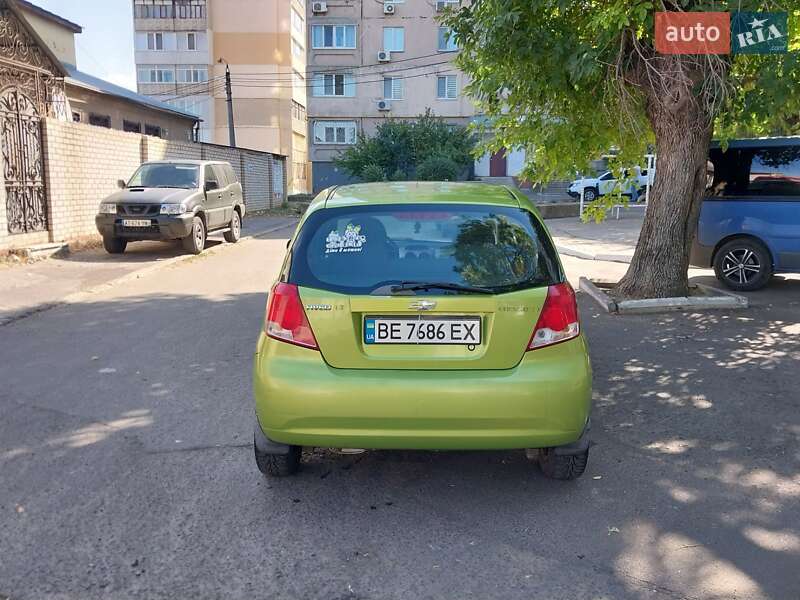Хетчбек Chevrolet Aveo 2005 в Миколаєві