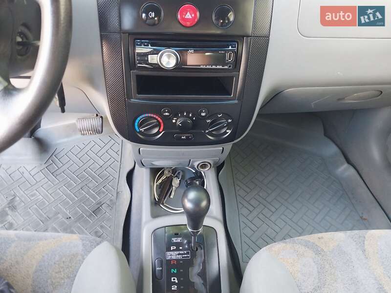 Хетчбек Chevrolet Aveo 2005 в Миколаєві