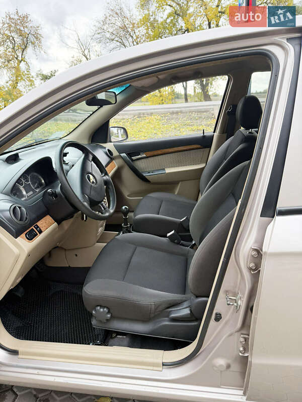 Седан Chevrolet Aveo 2008 в Одессе