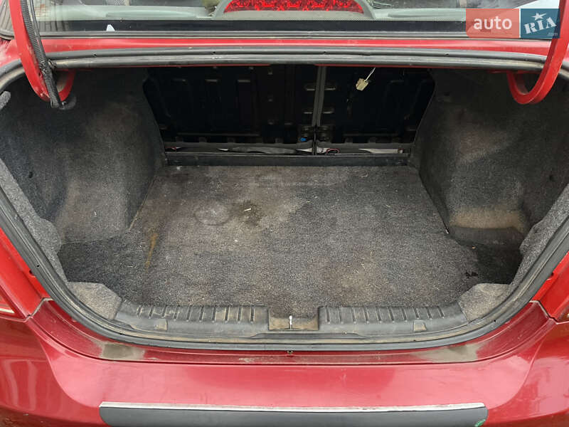 Седан Chevrolet Aveo 2005 в Золотоноше