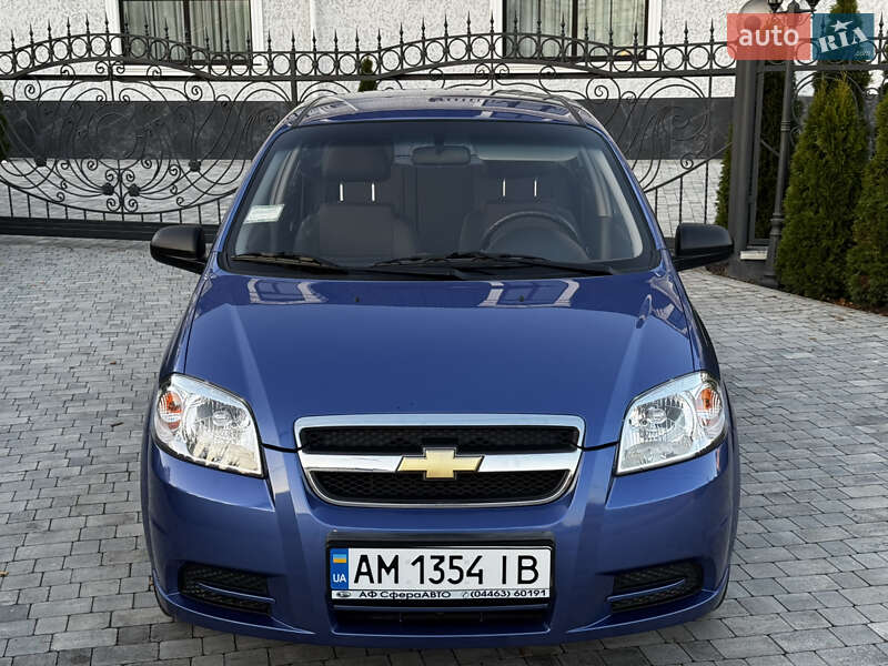 Седан Chevrolet Aveo 2008 в Виннице