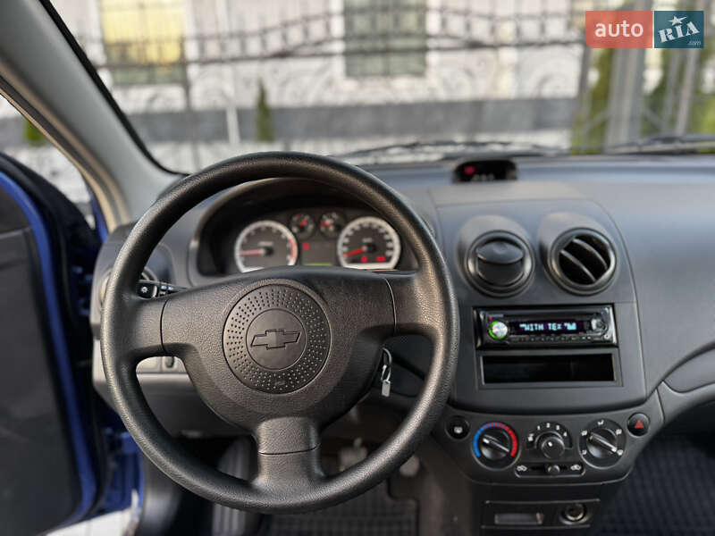 Седан Chevrolet Aveo 2008 в Виннице