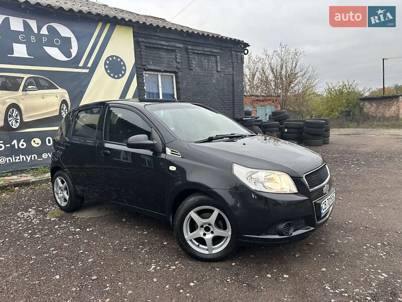 Хэтчбек Chevrolet Aveo 2009 в Нежине