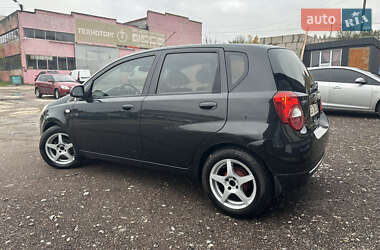 Хэтчбек Chevrolet Aveo 2009 в 