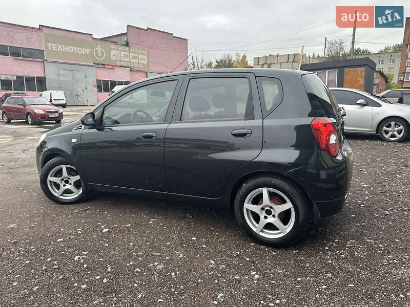 Хэтчбек Chevrolet Aveo 2009 в Нежине
