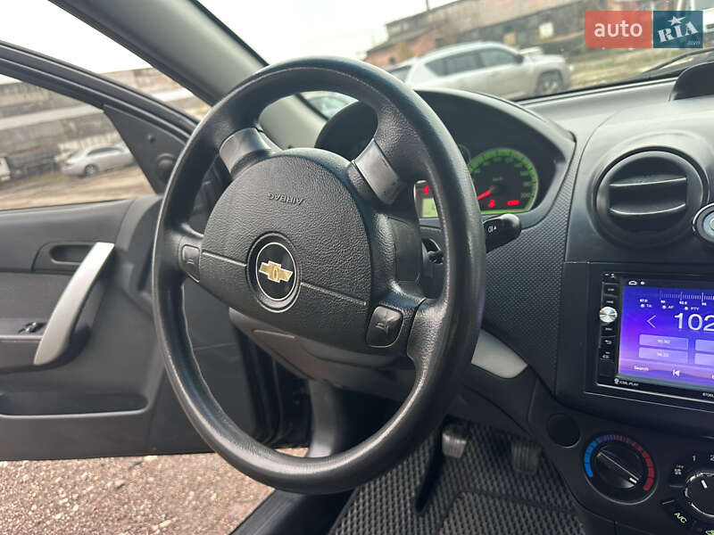 Хэтчбек Chevrolet Aveo 2009 в Нежине
