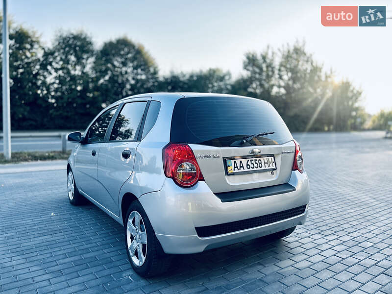 Хэтчбек Chevrolet Aveo 2008 в Виннице