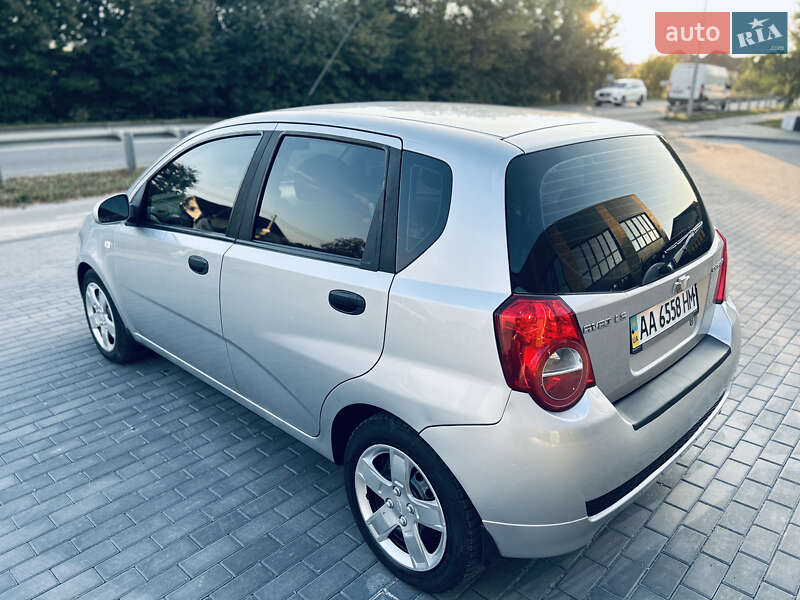 Хэтчбек Chevrolet Aveo 2008 в Виннице