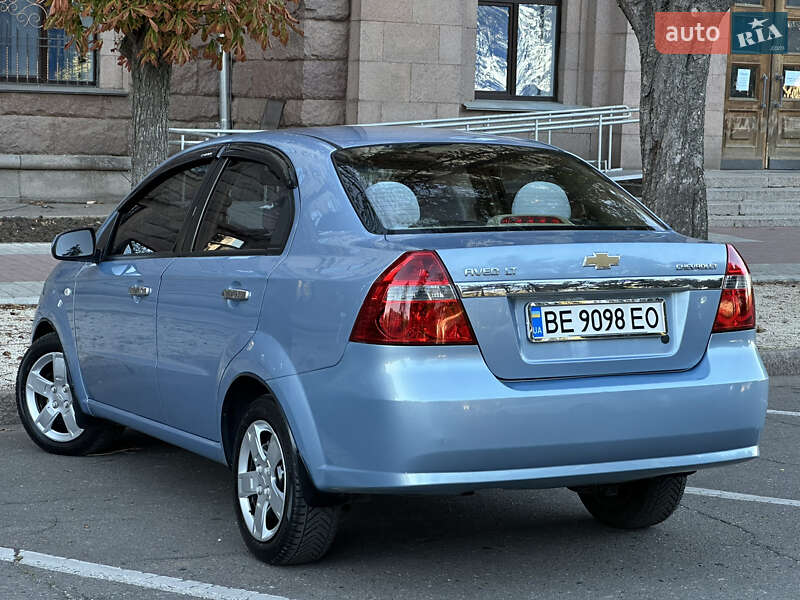 Седан Chevrolet Aveo 2007 в Николаеве