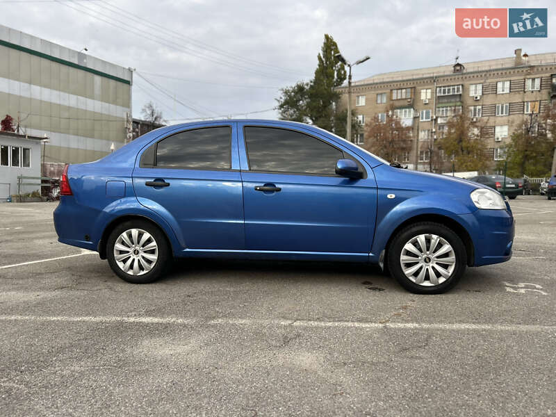 Седан Chevrolet Aveo 2007 в Запоріжжі