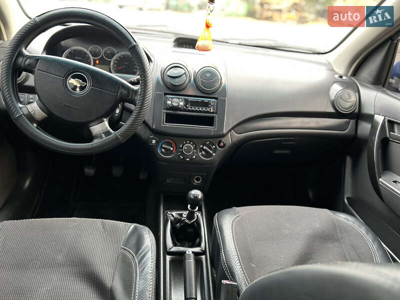 Седан Chevrolet Aveo 2007 в Запоріжжі