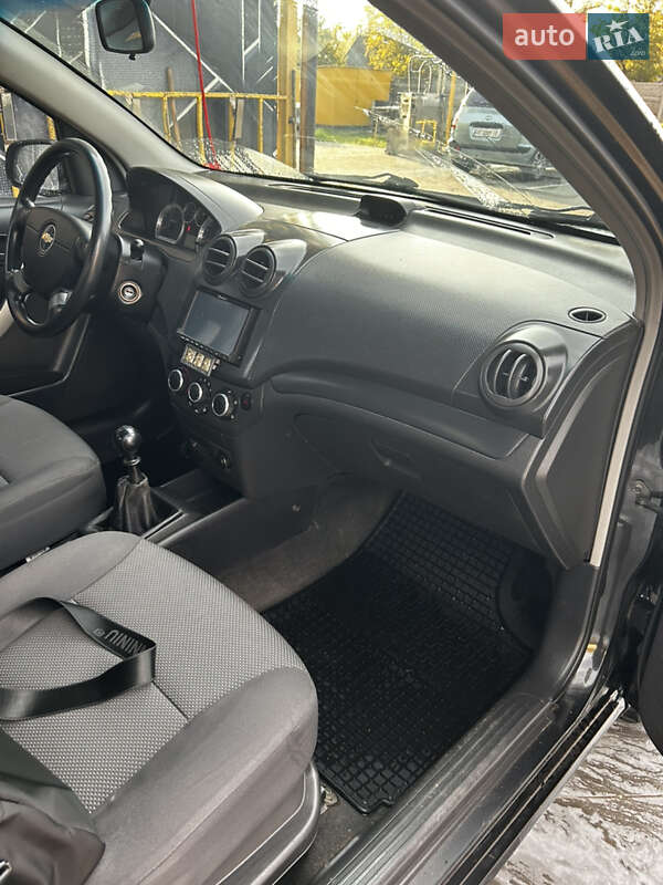 Седан Chevrolet Aveo 2008 в Павлограді