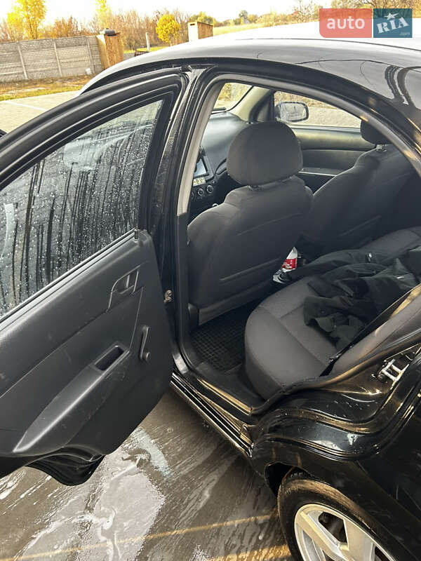 Седан Chevrolet Aveo 2008 в Павлограді