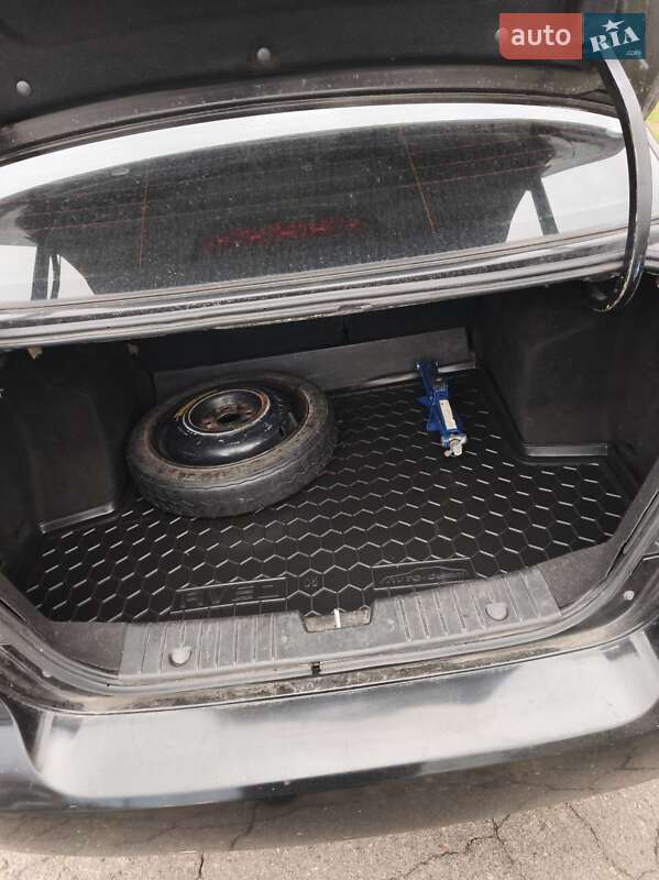 Седан Chevrolet Aveo 2008 в Киеве фото 16 Седан Chevrolet Aveo 2008 в Киеве