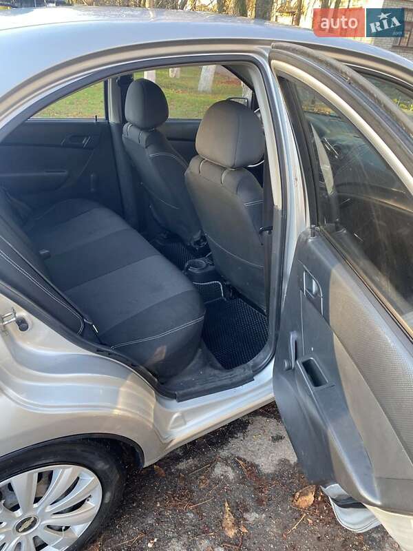 Седан Chevrolet Aveo 2011 в Николаеве