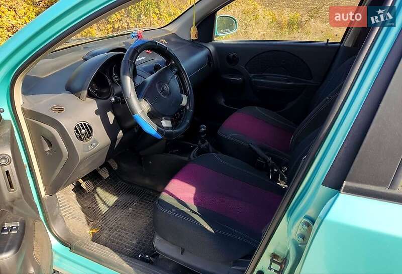 Седан Chevrolet Aveo 2005 в Запорожье фото 6 Седан Chevrolet Aveo 2005 в Запорожье