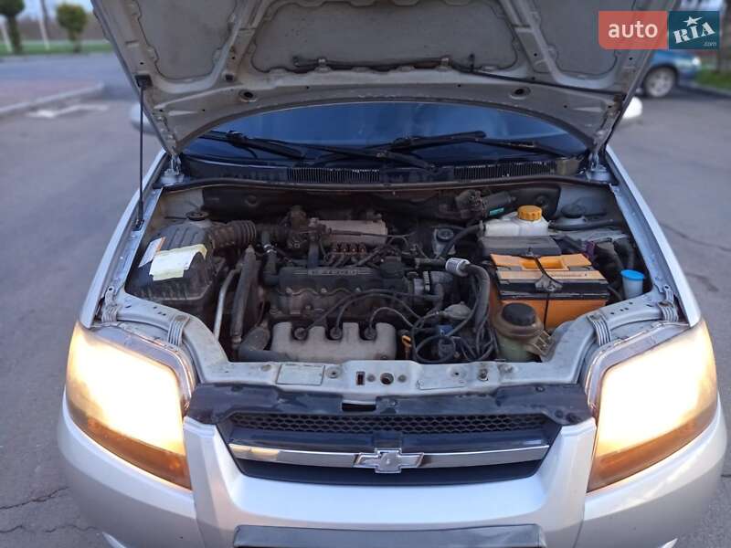 Хэтчбек Chevrolet Aveo 2006 в Коломые
