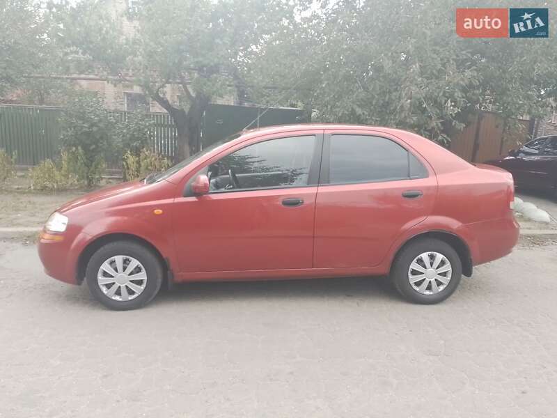 Седан Chevrolet Aveo 2004 в Запорожье