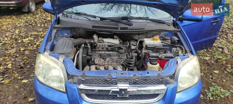 Седан Chevrolet Aveo 2008 в Прилуках