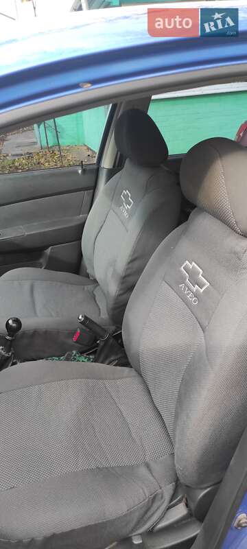 Седан Chevrolet Aveo 2008 в Прилуках