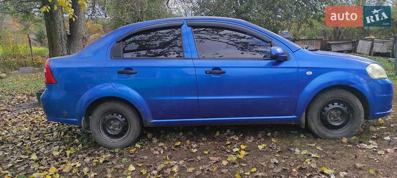 Седан Chevrolet Aveo 2008 в Прилуках