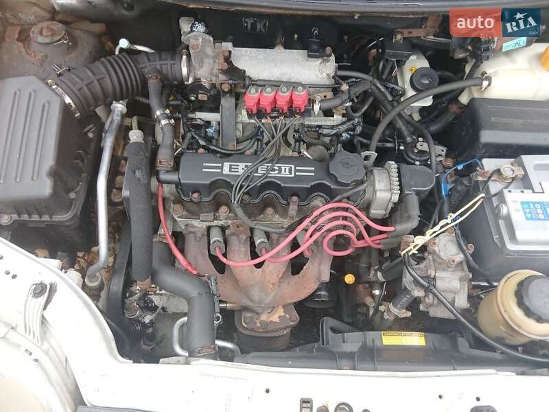 Седан Chevrolet Aveo 2006 в Києві фото 10 Седан Chevrolet Aveo 2006 в Києві