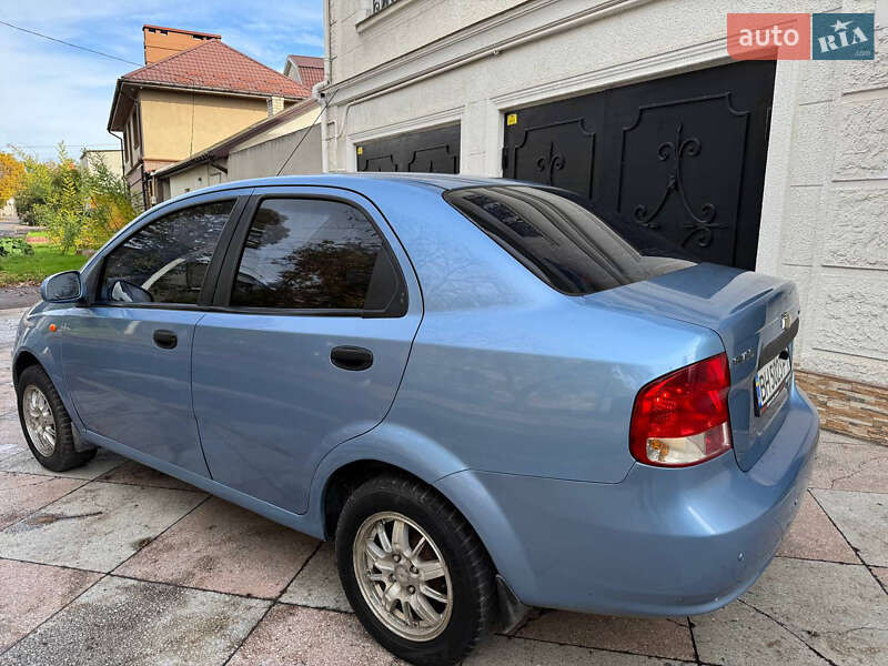 Седан Chevrolet Aveo 2005 в Одесі