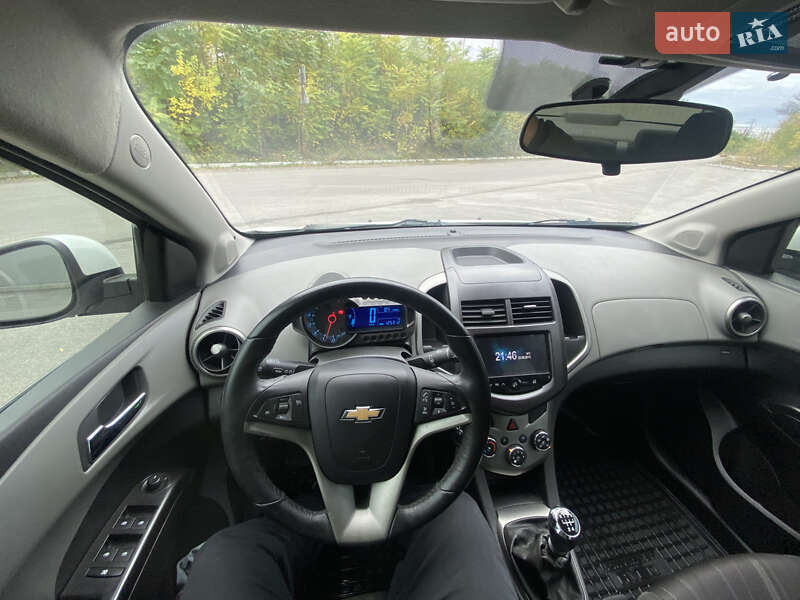 Седан Chevrolet Aveo 2014 в Днепре фото 10 Седан Chevrolet Aveo 2014 в Днепре
