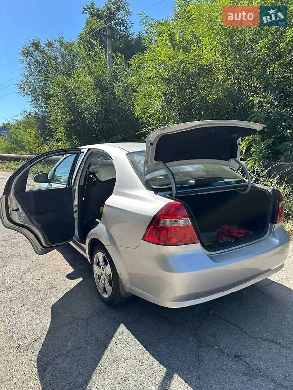 Седан Chevrolet Aveo 2007 в Желтых Водах