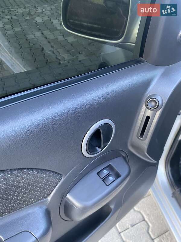 Хетчбек Chevrolet Aveo 2007 в Чернівцях фото 10 Хетчбек Chevrolet Aveo 2007 в Чернівцях