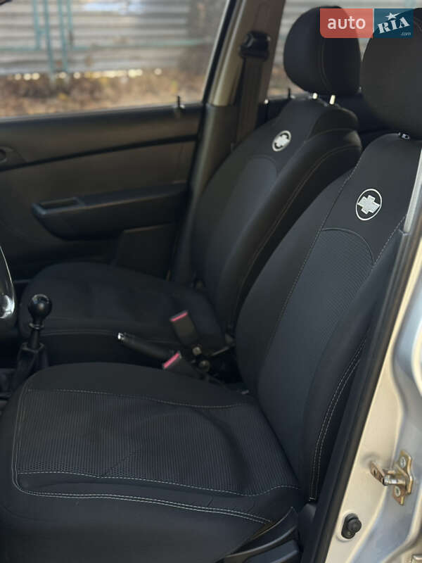 Седан Chevrolet Aveo 2006 в Николаеве фото 13 Седан Chevrolet Aveo 2006 в Николаеве