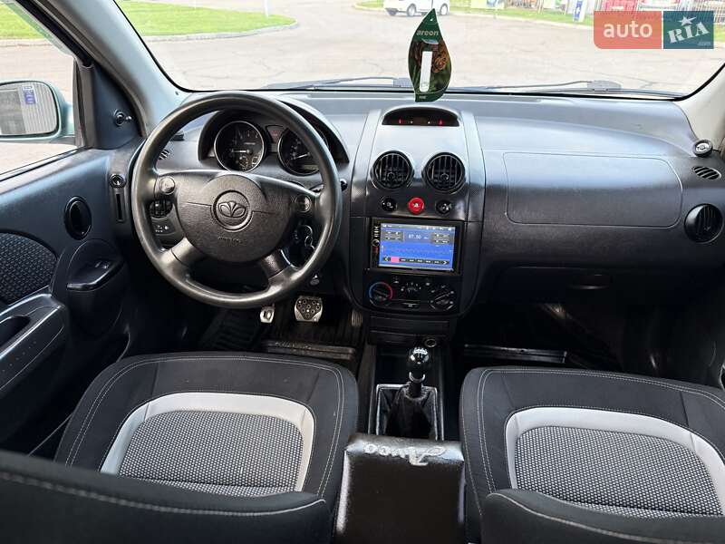 Седан Chevrolet Aveo 2005 в Николаеве фото 12 Седан Chevrolet Aveo 2005 в Николаеве