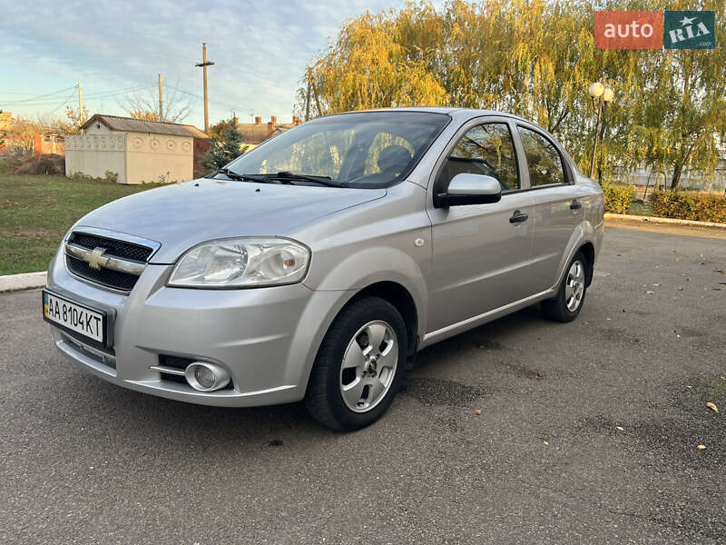 Седан Chevrolet Aveo 2011 в Апостолово