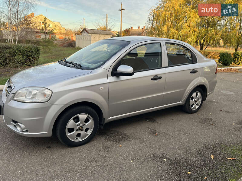Седан Chevrolet Aveo 2011 в Апостолово