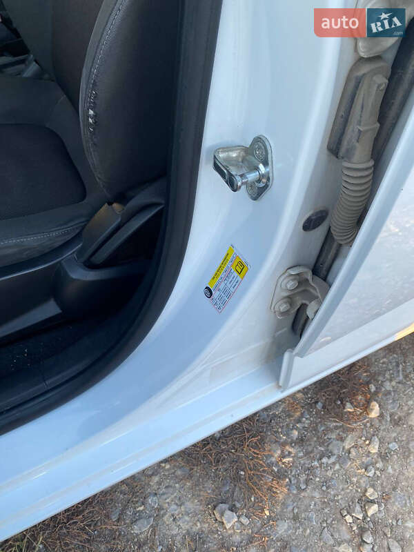 Седан Chevrolet Aveo 2012 в Кам'янець-Подільському фото 25 Седан Chevrolet Aveo 2012 в Кам'янець-Подільському