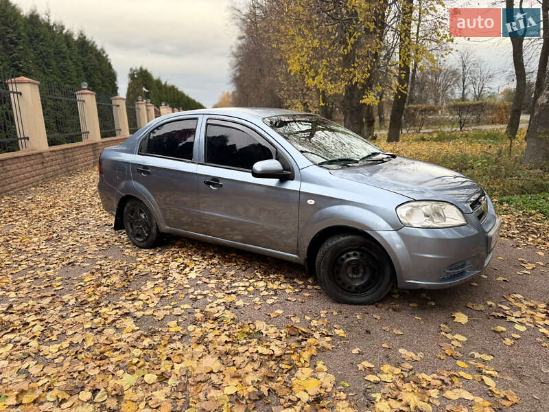 Седан Chevrolet Aveo 2006 в Василькове