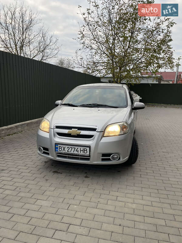 Седан Chevrolet Aveo 2007 в Полонном