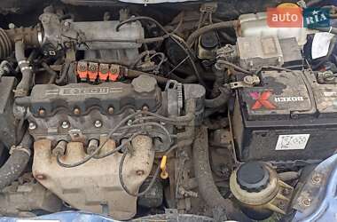 Седан Chevrolet Aveo 2009 в Днепре