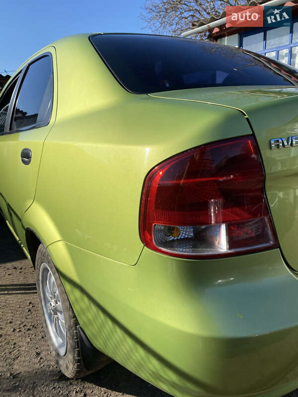 Седан Chevrolet Aveo 2005 в Николаеве фото 6 Седан Chevrolet Aveo 2005 в Николаеве