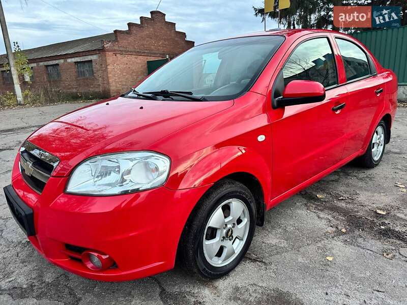 Седан Chevrolet Aveo 2011 в Охтирці