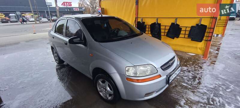 Седан Chevrolet Aveo 2004 в Бердичеве